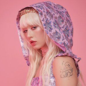 PINK HOODED CORSET TOP